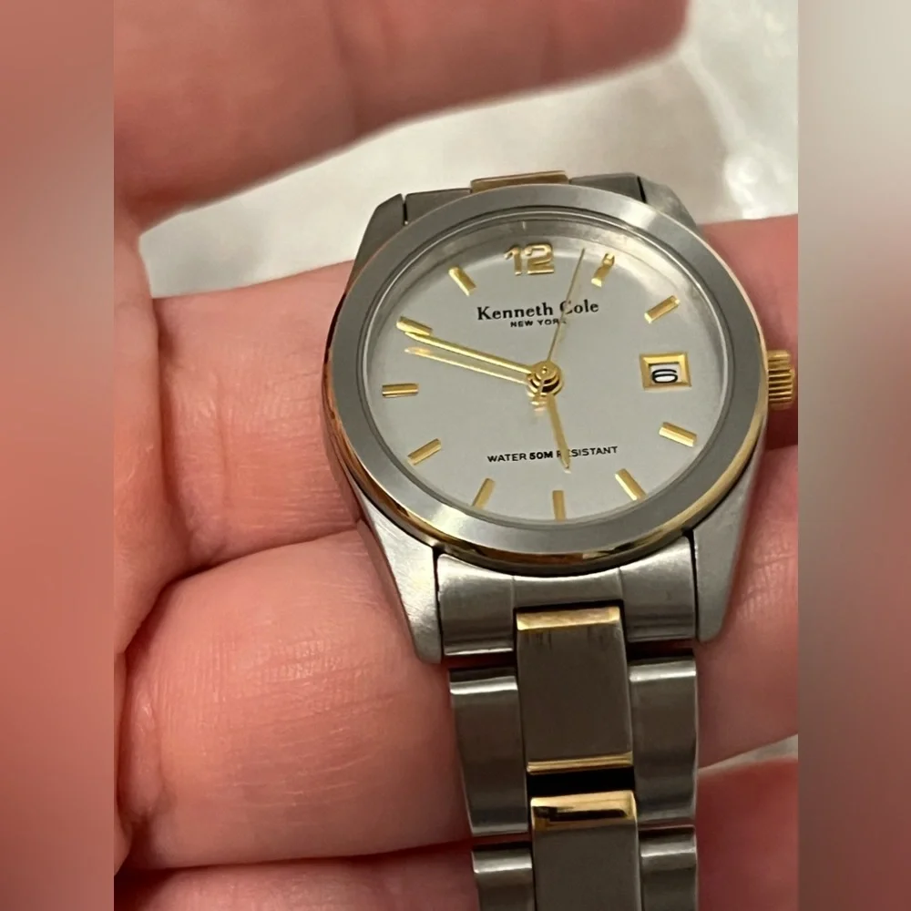 NWT Authentic Vintage Kenneth Cole 2-Tone Stainless Steel Watch w/Gold Accents - Picture 7 of 12